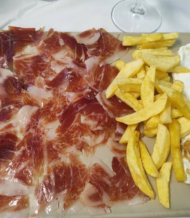 Desayuno y Cocina Tradicional en Café Ruben’s Bar